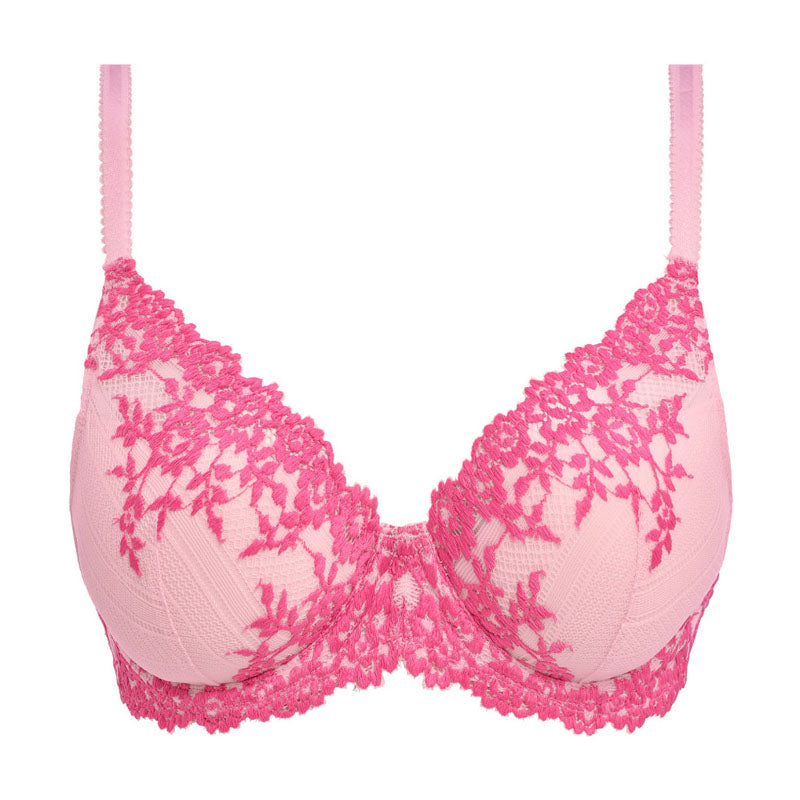 WACOAL Embrace Lace Plunge Underwire Bra in Ballet Slipper