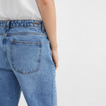 Taylor Cropped Jeans in Worn Mid Blue