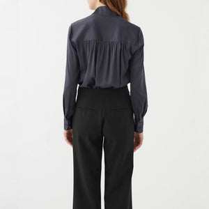 Nate Blouse with High Cuffs in Inkpot