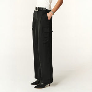 Cary Pant in Black