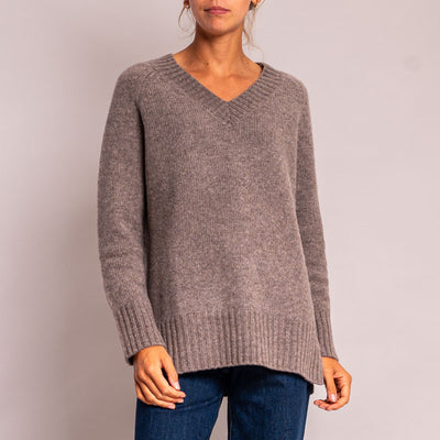 Long V Neck Chunky Knit in Fossil