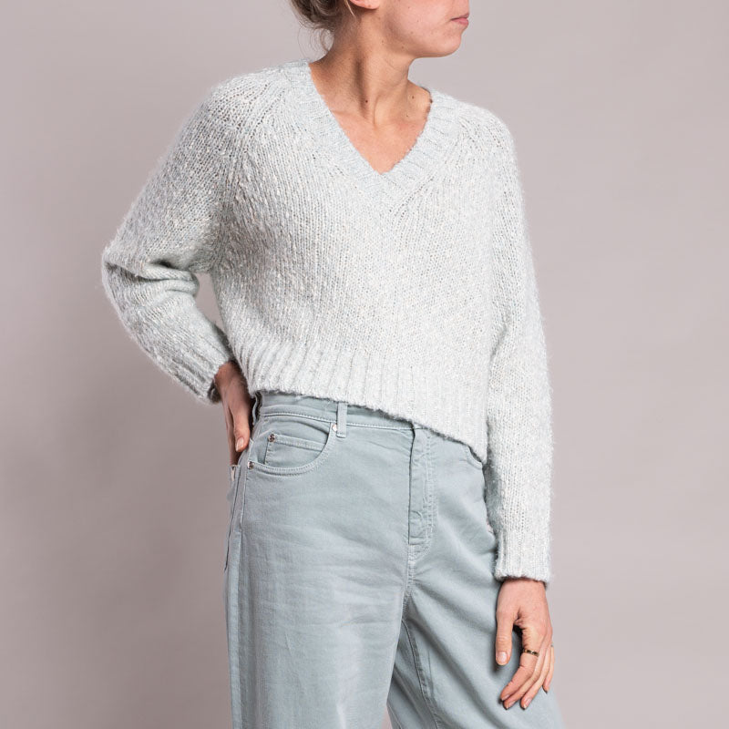 Aloa V Neck Jumper in Pastel Green