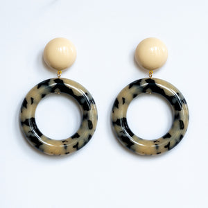 FRANCINE BRAMLI EC Medium Hoop Earrings in Grey Leopard Mix