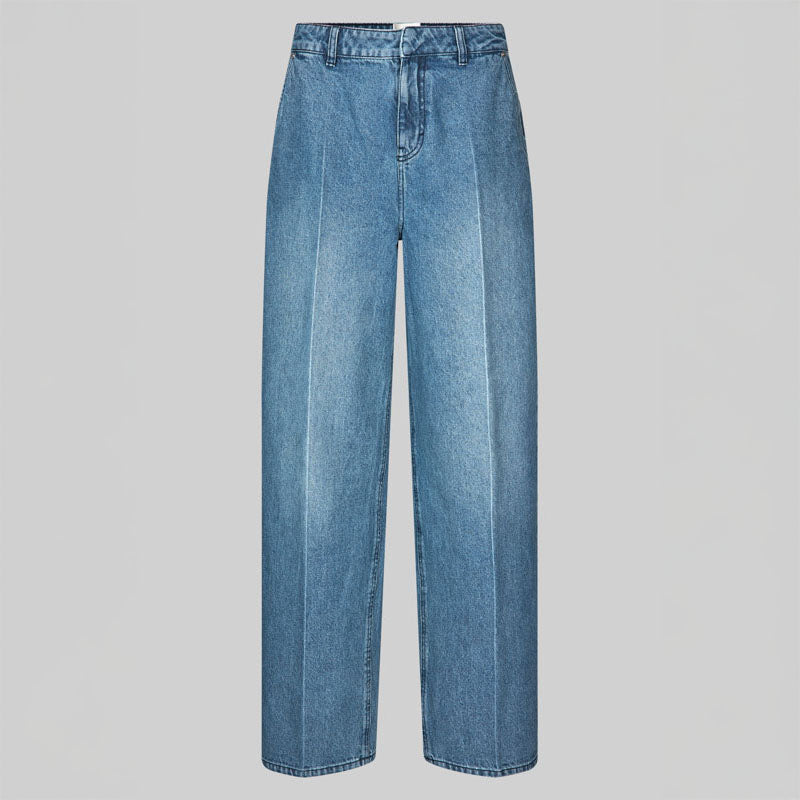 Everly Denim Jeans in Blue Denim