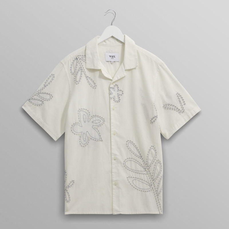 WAX LONDON Didcot Shirt in Ecru/Pale Blue