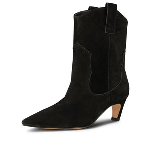 Dicte Suede Boots in Black