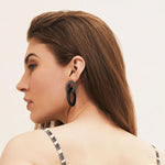 Oval Link Horn Earrings in Black/Natural