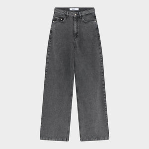 Elijah Straight Leg Jeans in Soft Bleached Black