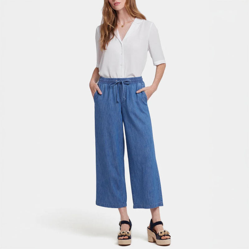 Jayne Pull On Wide Leg Ankle Jeans in Everly