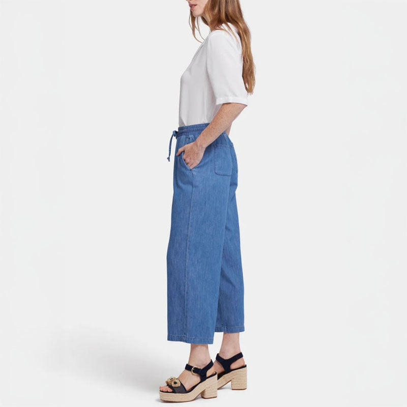 Jayne Pull On Wide Leg Ankle Jeans in Everly