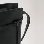 Clovelly Phone Pouch in Black