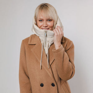 Tabita Hood Collar in Birch