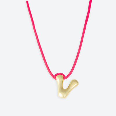 LA MOME BIJOU V Initial Joy Letter Necklace in Gold