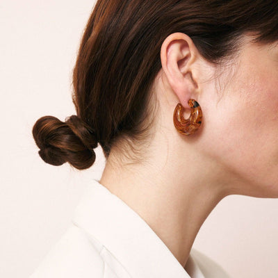 VANESSA BARONI Moon Earrings in Bernstein