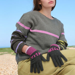 Vita Bella Gloves in Khaki/Fuchsia