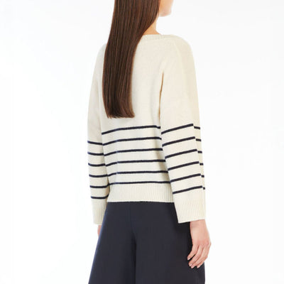 Leva Oversized Cashmere Sweater in Ecru