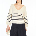 Leva Oversized Cashmere Sweater in Ecru