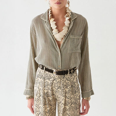 MAISON HOTEL Dodo Blouse in Marine