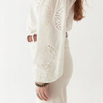 MAISON HOTEL Margaret Blouse in Off White