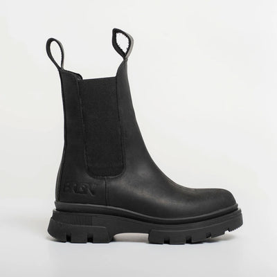 Leather Chelsea Boots in New Black