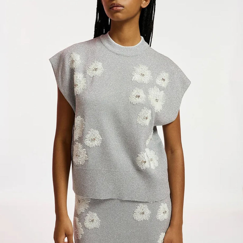 Eruby Embroidered Knit in Silver/Off White